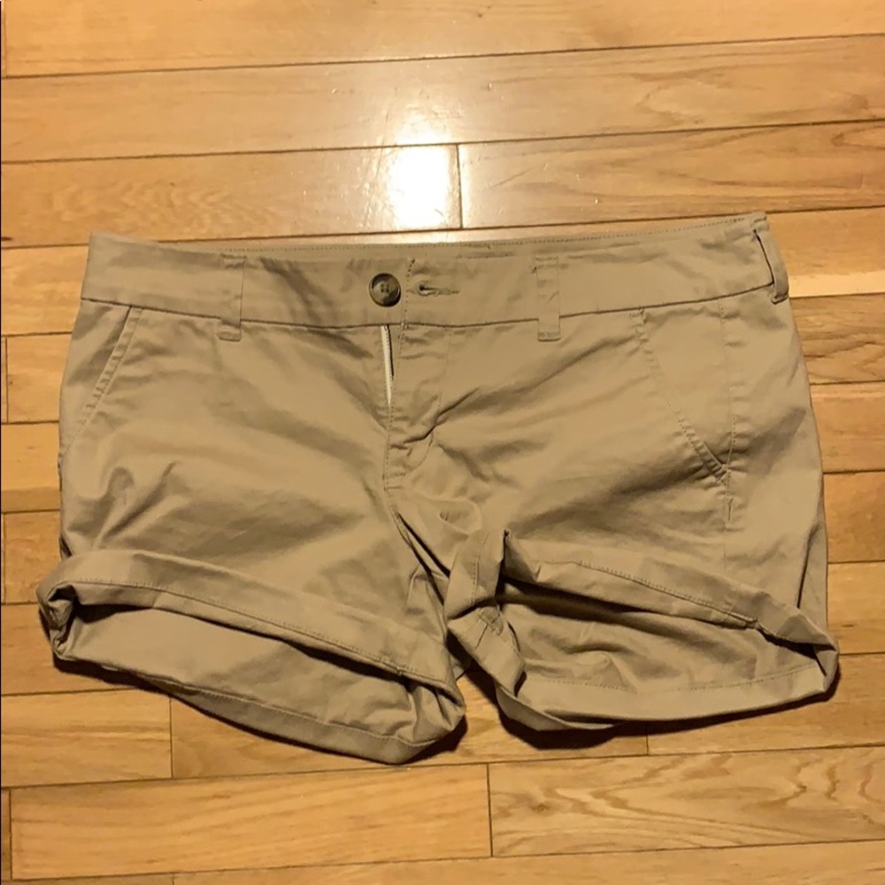 American Eagle short shorts